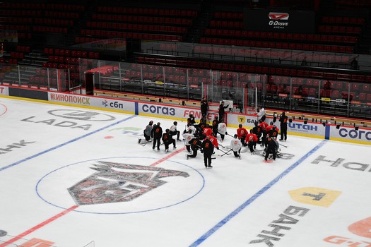 Тренировка «Авангарда» перед матчем с «Нефтехимиком»