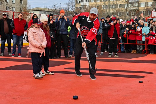 Открытие хоккейной коробки имени Максима Сушинского