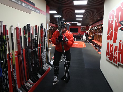 Первая тренировка Наиля Якупова в «Авангарде»