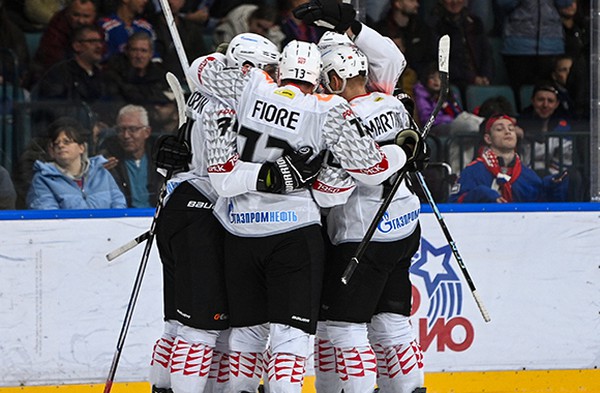 КАЖДЫЙ МАТЧ — ЭТО УРОК | Победная раздевалка «Авангарда» после матча против СКА