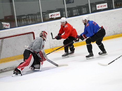 Тренировка «Авангарда» перед первым матчем серии с «Ак Барсом»