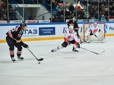 10.12.2015. "Амур" - "Авангард" 2:0