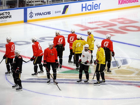 Тренировка «Авангарда» перед матчем в Уфе