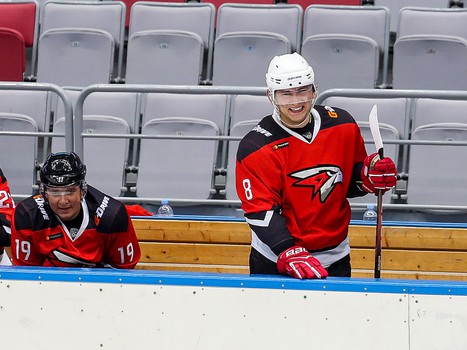 Сборная «Авангард» - Сборная «Газпром нефть» 10:4