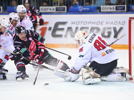 10.10.2014 "Авангард" - "Металлург" Нк 0:2