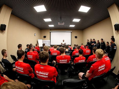 «Авангард» начинает предсезонку!