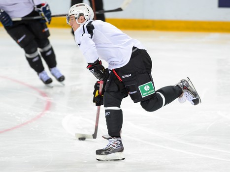 Открытая тренировка "Авангарда" для СМИ перед стартом серии с "Ак Барсом"