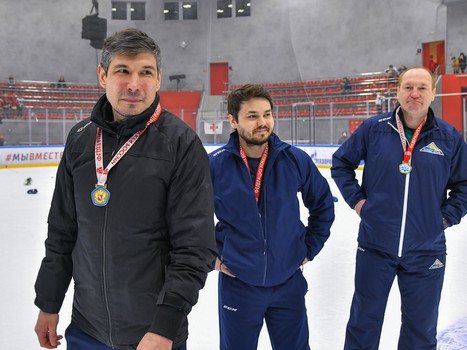 Заключительный день финала Первенства ЮХЛ в Омске