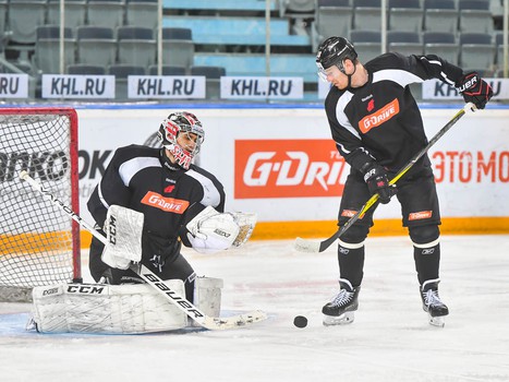 Открытая тренировка "Авангарда" для СМИ