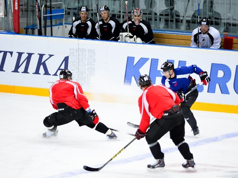Раскатка "Авангарда" перед домашним матчем с "Йокеритом"