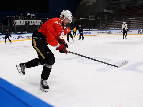 Тренировка «Авангарда» перед матчем во Владивостоке