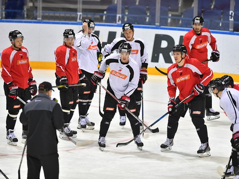 Тренировка "Авангарда" перед стартом турнира в Ярославле