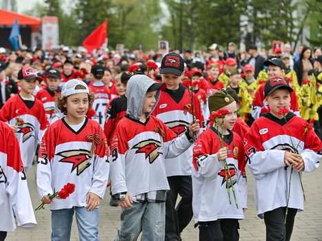 Возложение цветов в Парке Победы