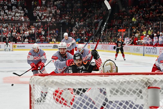 07.12.2025. «Авангард» - «Спартак» 7:5