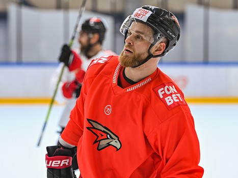 Тренировка «Авангарда» перед отправлением на турнир в Сочи