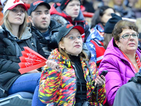 Наша атмосфера. Как поддерживали "Авангард" в сибирском дерби