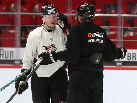 Раскатка «Авангарда» перед матчем с «Нефтехимиком»