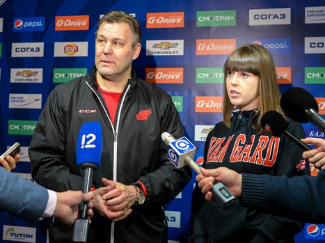 Открытая тренировка "Авангарда" для СМИ перед плей-офф