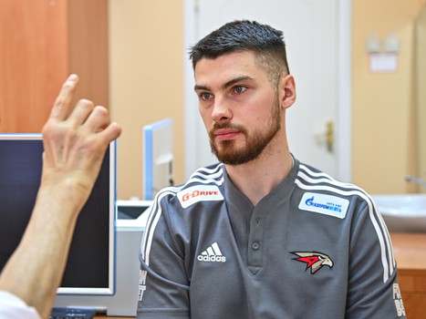 Медицинский осмотр «Авангарда». День 1