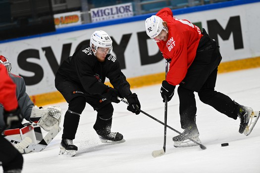 Тренировка «Авангарда» перед матчем в Астане