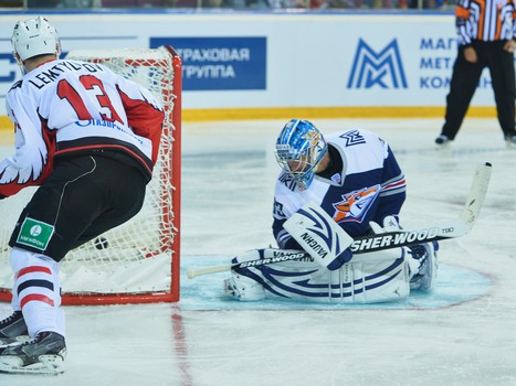 18.08.2015. Мемориал Ромазана-2015. "Авангард" - "Металлург" Мг 5:2