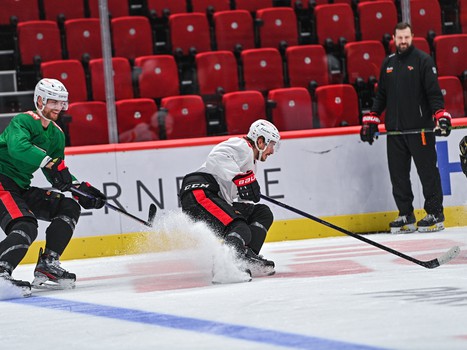 Открытая тренировка «Авангарда» перед финалом Востока