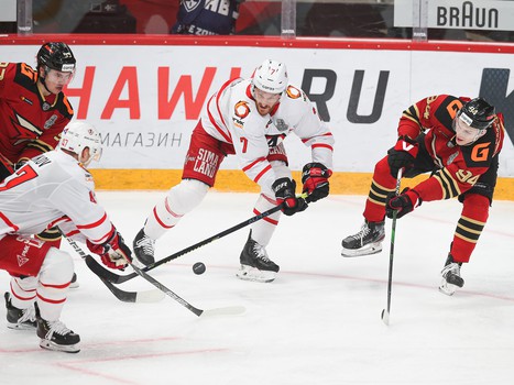 02.03.2021. 1/4 финала, 1 матч. «Авангард» - «Автомобилист» 3:0