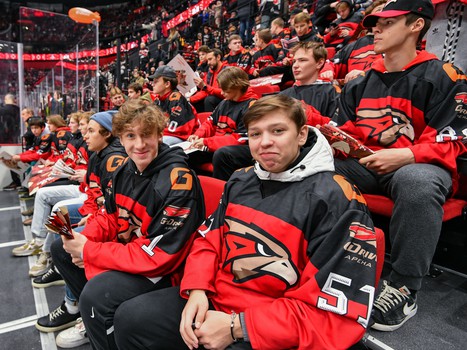 «Авангард» - «Сибирь» 2:1. Вокруг матча