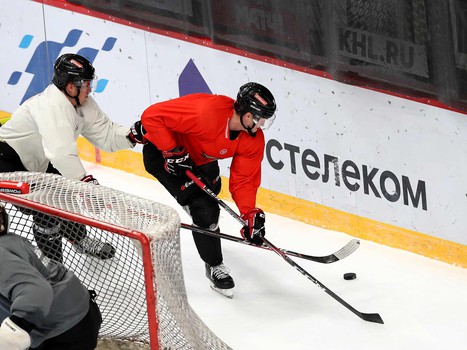 «Белые» vs «красные»: тренировочный матч