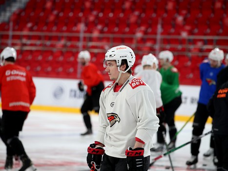 Тренировка «Авангарда» перед четвёртым матчем серии с «Автомобилистом»