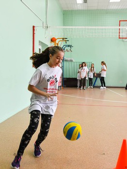 "Физ-ра с "Омскими Ястребами" в "Центре образования и развития"