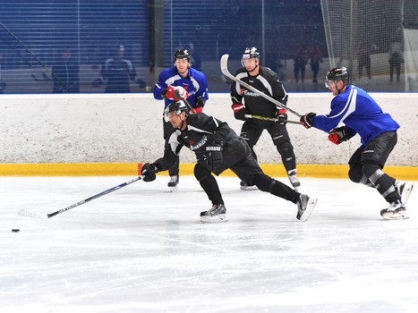 Перед игрой с "Пиратами". Тренировка на льду