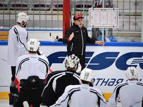 Тренировка "Авангарда" во Владивостоке перед матчем с "Адмиралом"