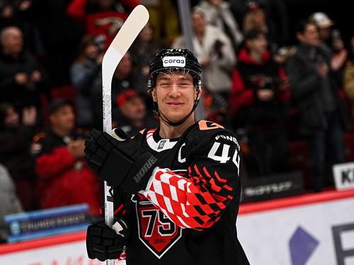 Дамир Шарипзянов в десятый раз стал лучшим защитником недели КХЛ и установил рекорд!