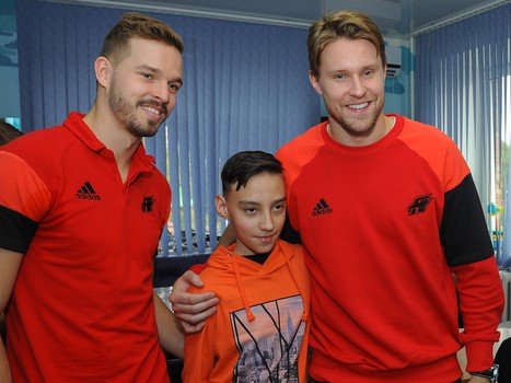 Фурх, Густафссон и Анелёв в гостях у юных болельщиков из ОДКБ