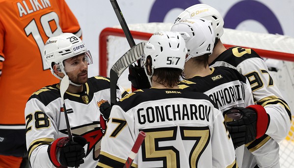 Пятая победа подряд! «Авангард» одолел «Амур»