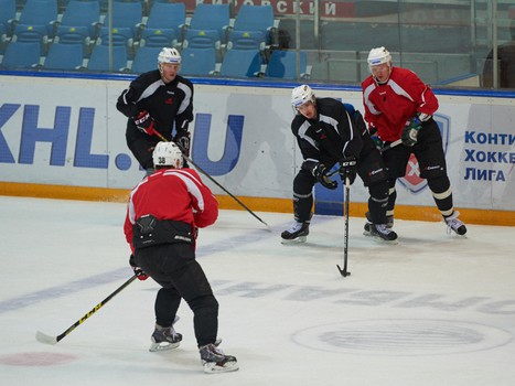 Раскатка "Авангарда" в Екатеринбурге перед игрой с "Автомобилистом"
