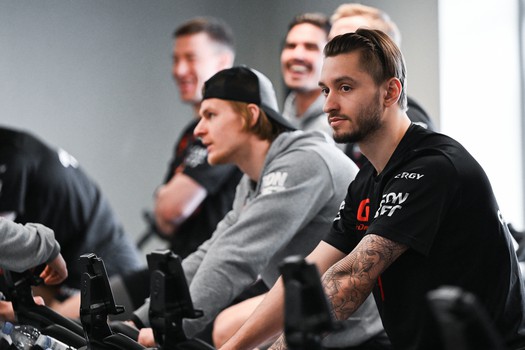 Открытая тренировка «Авангарда» для СМИ