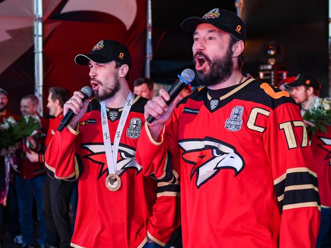 «Авангард» привёз Кубок Гагарина в Омск!