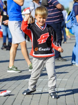 "Территория Авангарда". Часть 1. Площадь у арены