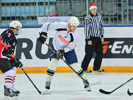 Предновогодний матч "Офисных Ястребов"