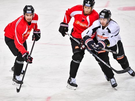 Раскатка "Авангарда" перед игрой с "Йокеритом"