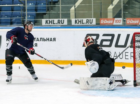 Открытая тренировка «Авангарда» для СМИ