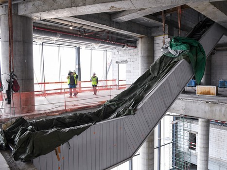 Александр Крылов посетил строительство «Арены Омск»