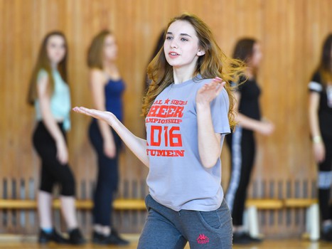 Кастинг в группу поддержки "Черри"