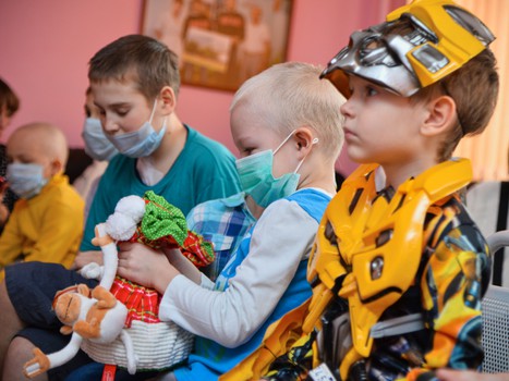 Владимир Соботка в гостях у юных болельщиков клуба из ОДКБ