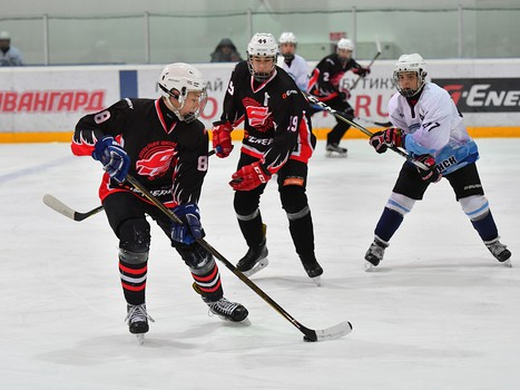 "Авангард"-2001 вышел в финал Первенства России