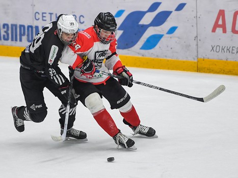 Полуфиналы и матчи за 5-8 места Первенства ЮХЛ в Омске