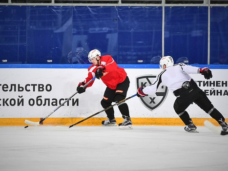 Раскатка "Авангарда" перед выездным матчем с "Ладой"