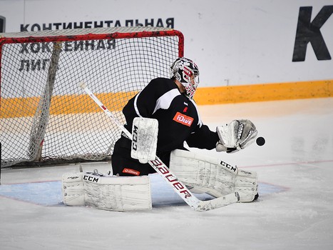 "Авангард" готовится к битве с амурскими "тиграми"